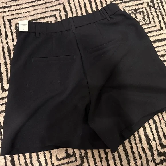Abercrombie & Fitch Black High Waist Pleated Shorts - Picture 2 of 2